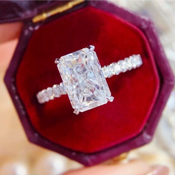 GRA Certified 5 Carat Ethical Moissanite Diamond Ring. 925 Silver. New. - Picture 4 of 10